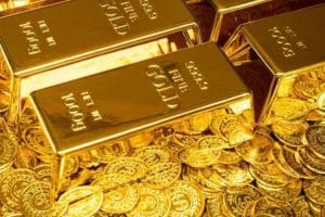 Gold Price Today: सोना करेगा 80 हजार रुपये को पार, इसमें पैसा लगाना कितना सही, जानें यहां