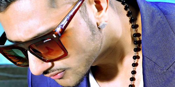 Honey Singh: 15 साल पुराने विवाद के बीच फिर से बादशाह का मजाक उड़ाया है। उन्होंने कहा, "ऐसे लिरिक्स से तकदीर बनेगी।"