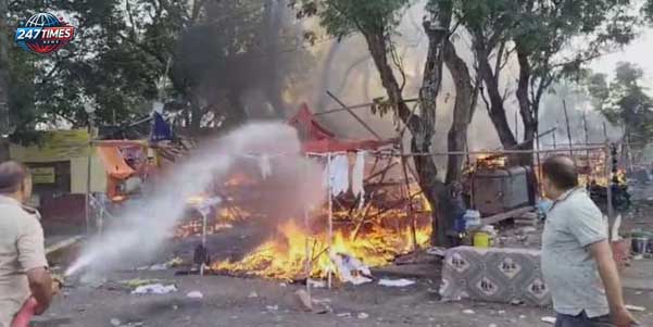 बोकारो में चास के पटाखा बाजार में भीषण आग और लूटपाट: जानें हादसे की पूरी कहानी