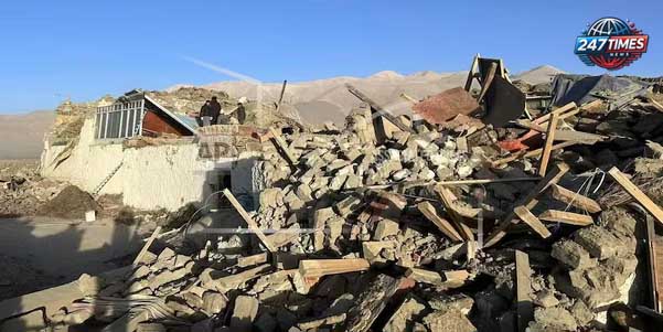 तिब्बत ने विनाशकारी भूकंपों का इतिहास देखा है, जिनमें 1950 का असम-तिब्बत भूकंप—जो 8.6 की तीव्रता के साथ रिकॉर्ड किया गया—हाल के इतिहास में सबसे शक्तिशाली में से एक है।