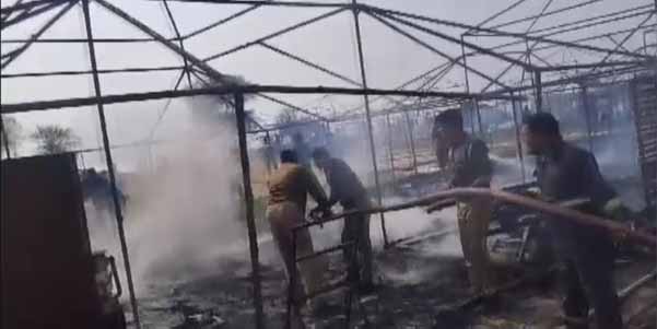 प्रयागराज महाकुंभ में भगदड़ के बाद अब आग का तांडव, सेक्टर-22 के कई पंडाल जलकर खाक