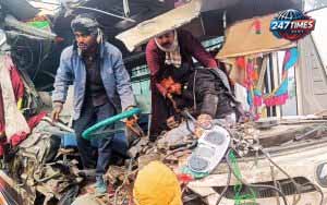पलामू में घने कोहरे के कारण भीषण सड़क हादसा: ट्रक और बस की टक्कर में 2 की मौत, 5 गंभीर रूप से घायल