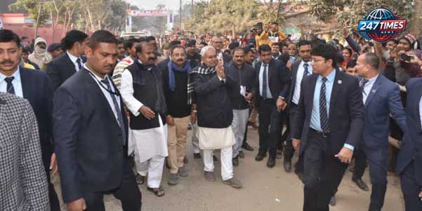 प्रगति यात्रा: वैशाली पहुंचे मुख्यमंत्री नीतीश कुमार, महिलाओं के उत्थान पर जोर और सियासी सवालों पर साधा मौन