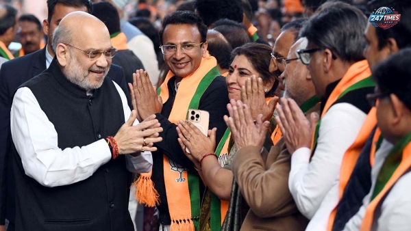 दिल्ली में भाजपा विधायक दल की बैठक टली, मुख्यमंत्री पद के लिए इन नामों पर हो रही चर्चा